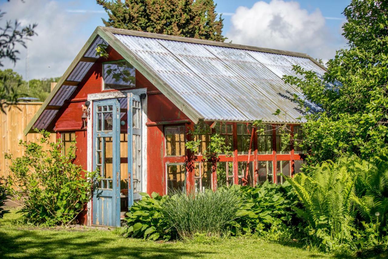 B&B Olsegarden Tvååker Buitenkant foto